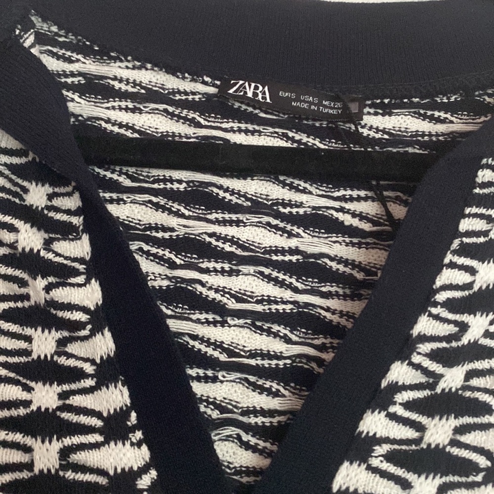 BRAND NEW NEVER WORN ZARA SHIRT